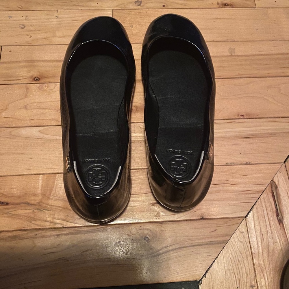 Tory Burch flats
